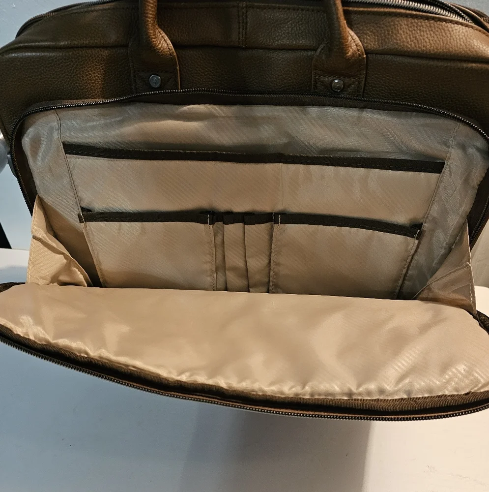 Samsonite Classic Leather Toploader Briefcase Cognac/No Strap
